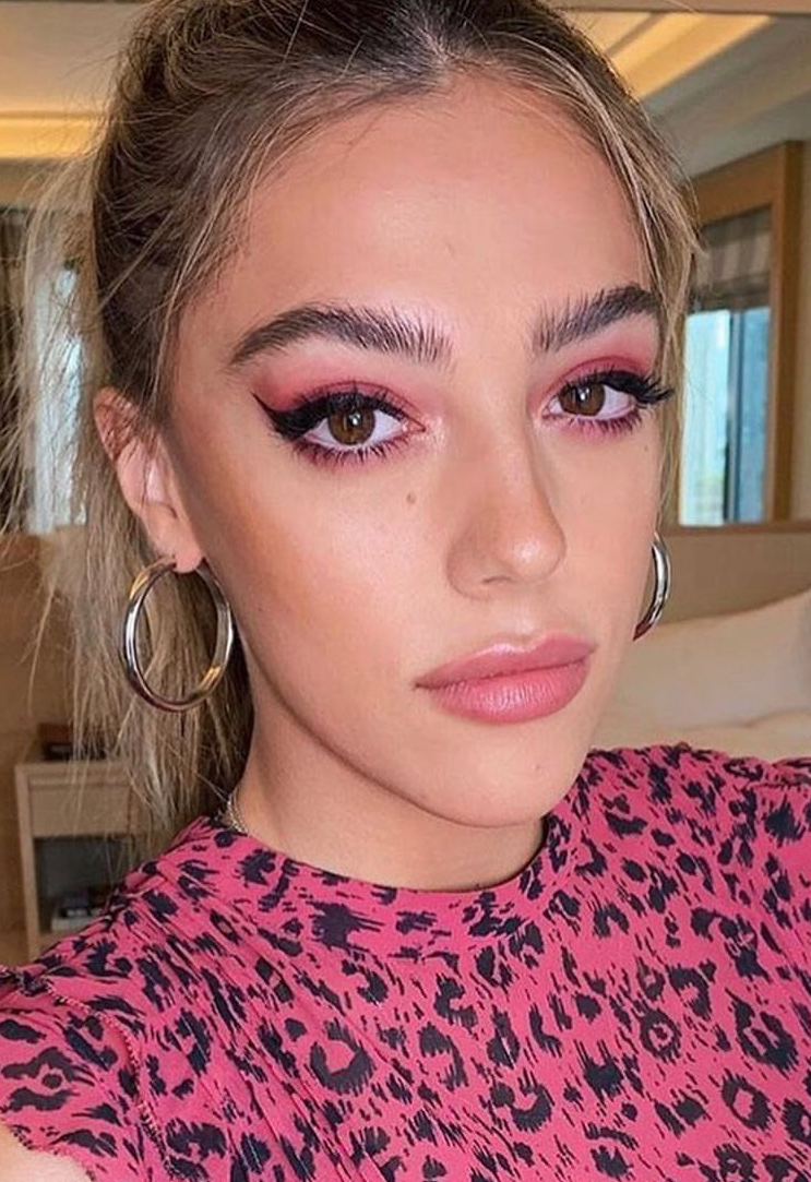 sistine-stallone-2019-august-pink-makeup.jpg